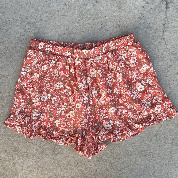 American Eagle Ruffled Tulip Runner Shorts SIZE MEDIUM - Picture 2 of 2